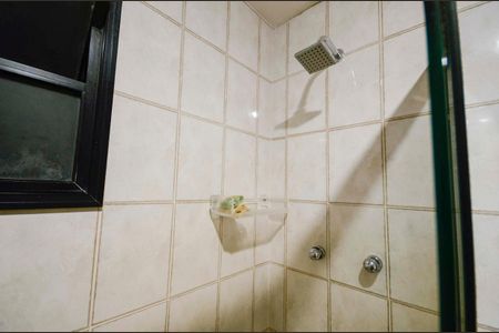 Apartamento à venda com 124m², 3 quartos e 2 vagas Apartamento à venda com 124m², 3 quartos e 2 vagasBanheiro da Suíte