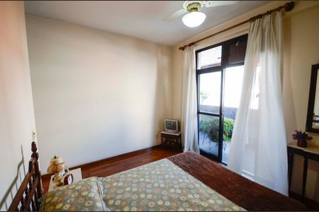 Apartamento à venda com 124m², 3 quartos e 2 vagas Apartamento à venda com 124m², 3 quartos e 2 vagasSuíte