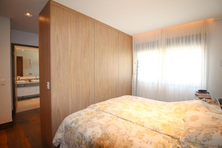 Casa à venda com 275m², 3 quartos e 4 vagas Casa à venda com 275m², 3 quartos e 4 vagasSuíte 1