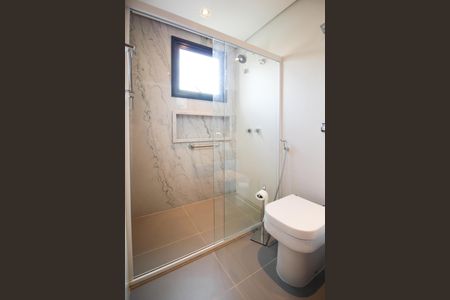 Casa à venda com 275m², 3 quartos e 4 vagas Casa à venda com 275m², 3 quartos e 4 vagasBanheiro da Suíte 2