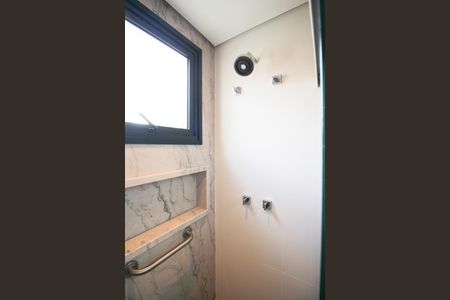 Casa à venda com 275m², 3 quartos e 4 vagas Casa à venda com 275m², 3 quartos e 4 vagasBanheiro da Suíte 2