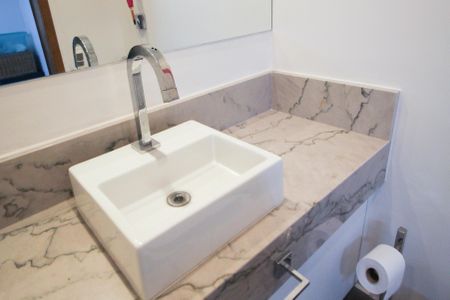 Casa à venda com 275m², 3 quartos e 4 vagas Casa à venda com 275m², 3 quartos e 4 vagasBanheiro de serviço