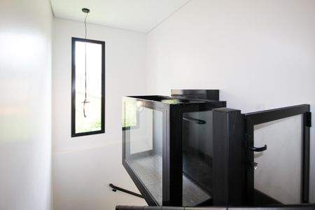 Casa à venda com 275m², 3 quartos e 4 vagas Casa à venda com 275m², 3 quartos e 4 vagasElevador