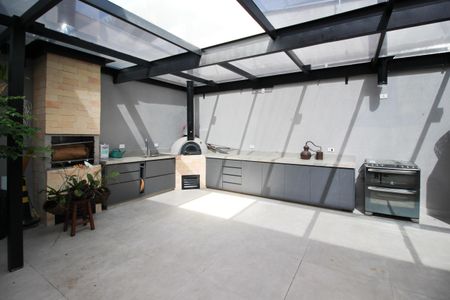 Casa à venda com 275m², 3 quartos e 4 vagas Casa à venda com 275m², 3 quartos e 4 vagasQuintal