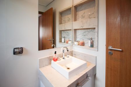 Casa à venda com 275m², 3 quartos e 4 vagas Casa à venda com 275m², 3 quartos e 4 vagasBanheiro da Suíte 2