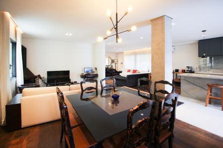 Casa à venda com 275m², 3 quartos e 4 vagas Casa à venda com 275m², 3 quartos e 4 vagasSala 1