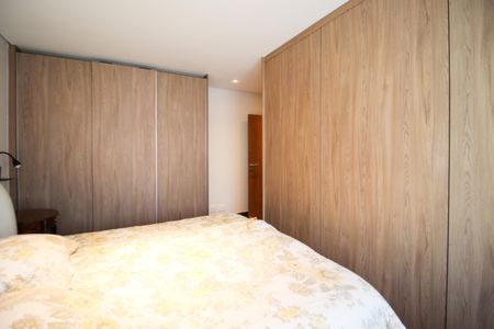 Casa à venda com 275m², 3 quartos e 4 vagas Casa à venda com 275m², 3 quartos e 4 vagasSuíte 1