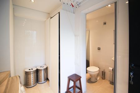 Casa à venda com 275m², 3 quartos e 4 vagas Casa à venda com 275m², 3 quartos e 4 vagasÁrea de Serviço