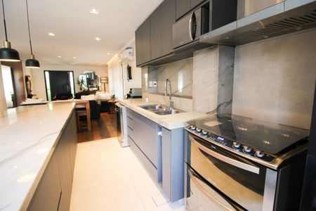 Casa à venda com 275m², 3 quartos e 4 vagas Casa à venda com 275m², 3 quartos e 4 vagasCozinha