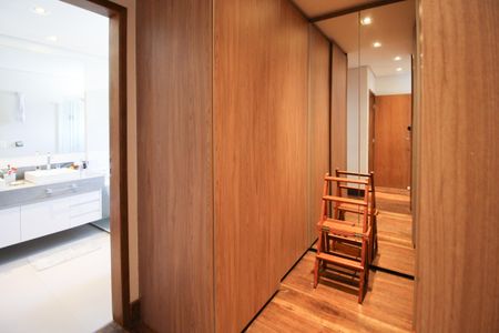 Casa à venda com 275m², 3 quartos e 4 vagas Casa à venda com 275m², 3 quartos e 4 vagasSuíte 1