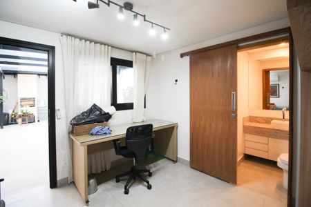 Casa à venda com 275m², 3 quartos e 4 vagas Casa à venda com 275m², 3 quartos e 4 vagasQuarto de Serviço