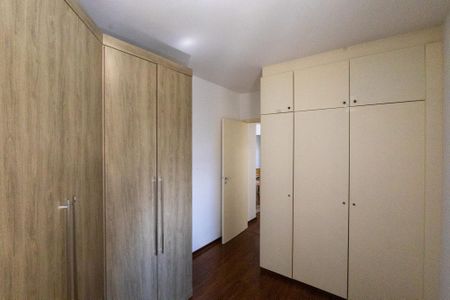 Apartamento à venda com 64m², 2 quartos e 1 vagaQuarto 2