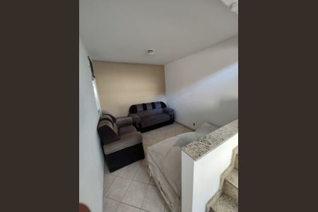 Casa à venda com 100m², 2 quartos e sem vaga Casa à venda com 100m², 2 quartos e sem vagaSala