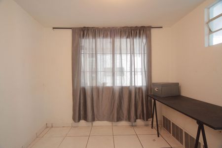 Casa para alugar com 800m², 5 quartos e 4 vagas Casa para alugar com 800m², 5 quartos e 4 vagasQuarto 2