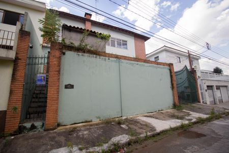 Casa para alugar com 800m², 5 quartos e 4 vagas Casa para alugar com 800m², 5 quartos e 4 vagasFachada