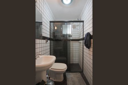 Casa para alugar com 800m², 5 quartos e 4 vagas Casa para alugar com 800m², 5 quartos e 4 vagasBanheiro 1