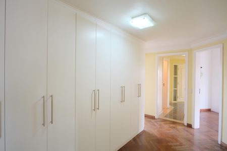 Apartamento à venda com 200m², 3 quartos e 3 vagasHall dos Quartos