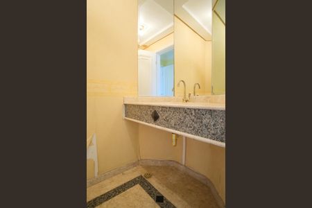 Apartamento à venda com 200m², 3 quartos e 3 vagasLavabo Sala