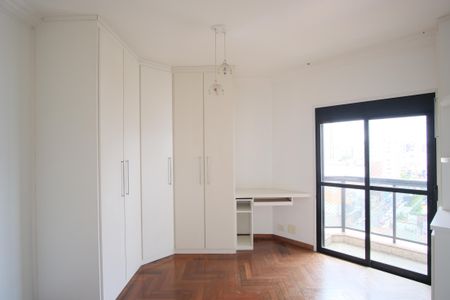 Apartamento à venda com 200m², 3 quartos e 3 vagasSuíte 1