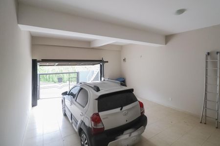 Casa à venda com 218m², 3 quartos e 2 vagasÁrea comum