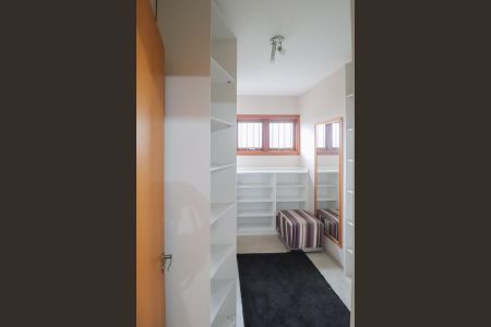 Casa à venda com 218m², 3 quartos e 2 vagasCloset - Quarto 1