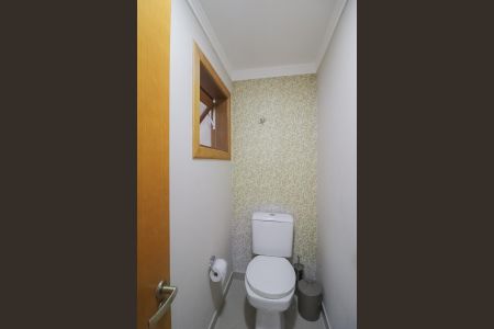 Casa à venda com 218m², 3 quartos e 2 vagasLavabo