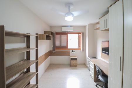 Casa à venda com 218m², 3 quartos e 2 vagasQuarto 2