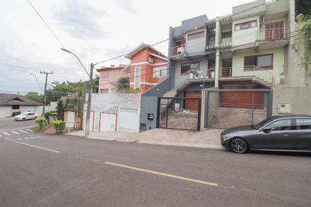 Casa à venda com 218m², 3 quartos e 2 vagasFachada