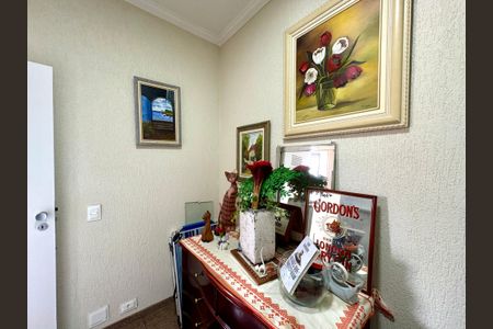 Apartamento à venda com 387m², 3 quartos e 8 vagas Apartamento à venda com 387m², 3 quartos e 8 vagasQuarto de Serviço