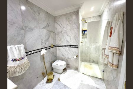 Apartamento à venda com 387m², 3 quartos e 8 vagas Apartamento à venda com 387m², 3 quartos e 8 vagasBanheiro da Suíte Master