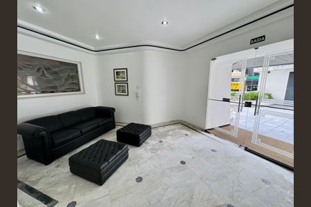 Apartamento à venda com 387m², 3 quartos e 8 vagas Apartamento à venda com 387m², 3 quartos e 8 vagasÁrea comum - Hall