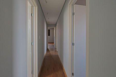 Apartamento à venda com 103m², 4 quartos e 2 vagas Apartamento à venda com 103m², 4 quartos e 2 vagasCorredor