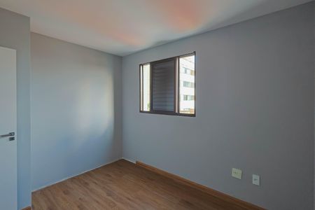 Apartamento à venda com 103m², 4 quartos e 2 vagas Apartamento à venda com 103m², 4 quartos e 2 vagasQuarto 2