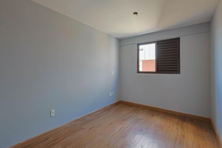 Apartamento à venda com 103m², 4 quartos e 2 vagas Apartamento à venda com 103m², 4 quartos e 2 vagasQuarto 4 - Suíte