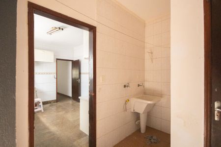 Casa à venda com 130m², 3 quartos e 2 vagas Casa à venda com 130m², 3 quartos e 2 vagasÁrea de Serviço