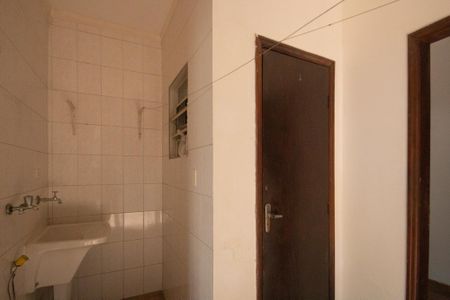 Casa à venda com 130m², 3 quartos e 2 vagas Casa à venda com 130m², 3 quartos e 2 vagasÁrea de Serviço