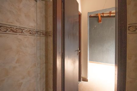 Casa à venda com 130m², 3 quartos e 2 vagas Casa à venda com 130m², 3 quartos e 2 vagasBanheiro de Serviço