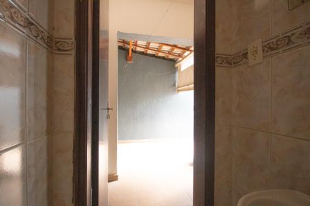 Casa à venda com 130m², 3 quartos e 2 vagas Casa à venda com 130m², 3 quartos e 2 vagasBanheiro de Serviço