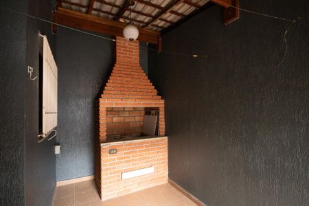 Casa à venda com 130m², 3 quartos e 2 vagas Casa à venda com 130m², 3 quartos e 2 vagasChurrasqueira