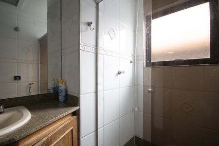 Casa à venda com 130m², 3 quartos e 2 vagas Casa à venda com 130m², 3 quartos e 2 vagasBanheiro da Suíte