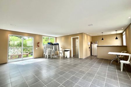 Apartamento à venda com 40m², 2 quartos e 2 vagas Apartamento à venda com 40m², 2 quartos e 2 vagasÁrea comum - Salão de festas