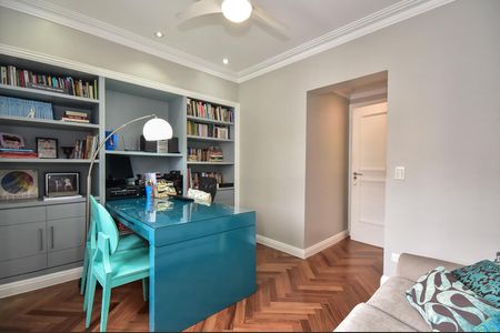 Apartamento à venda com 237m², 4 quartos e 4 vagasQuarto 2