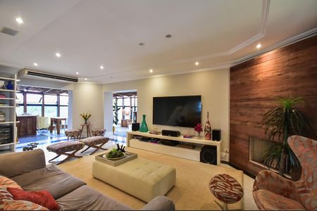 Apartamento à venda com 237m², 4 quartos e 4 vagasSala