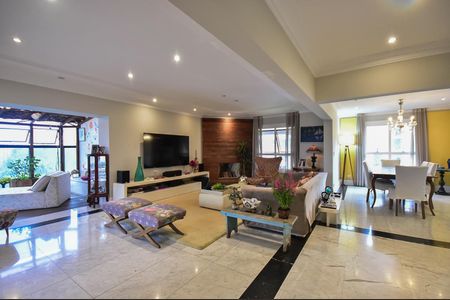 Sala de apartamento à venda com 4 quartos, 237m² em Paraíso do Morumbi, São Paulo