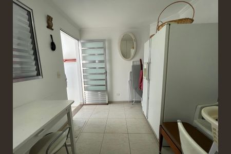 Casa à venda com 200m², 3 quartos e 2 vagas Casa à venda com 200m², 3 quartos e 2 vagasQuarto de Serviço
