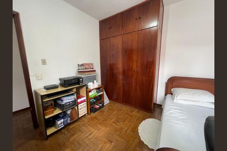Casa à venda com 200m², 3 quartos e 2 vagas Casa à venda com 200m², 3 quartos e 2 vagasQuarto 1