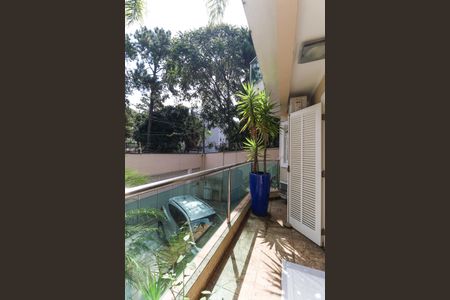 Casa para alugar com 520m², 4 quartos e 10 vagas Casa para alugar com 520m², 4 quartos e 10 vagasVaranda da Sala