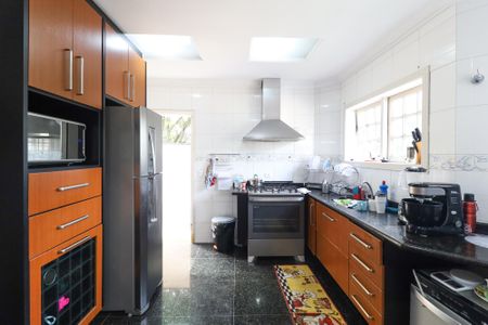 Casa para alugar com 520m², 4 quartos e 10 vagas Casa para alugar com 520m², 4 quartos e 10 vagasCozinha
