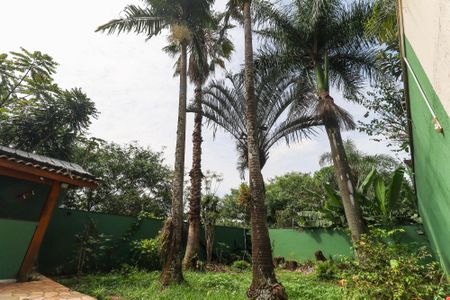 Casa para alugar com 520m², 4 quartos e 10 vagas Casa para alugar com 520m², 4 quartos e 10 vagasÁrea comum - Jardim