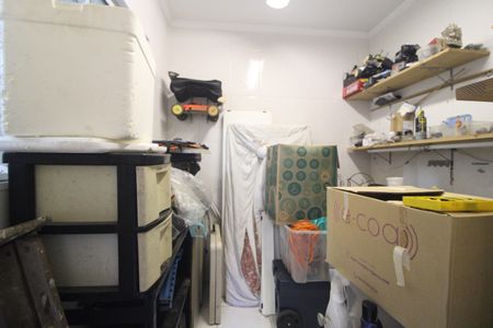 Casa à venda com 220m², 3 quartos e 2 vagasDespensa